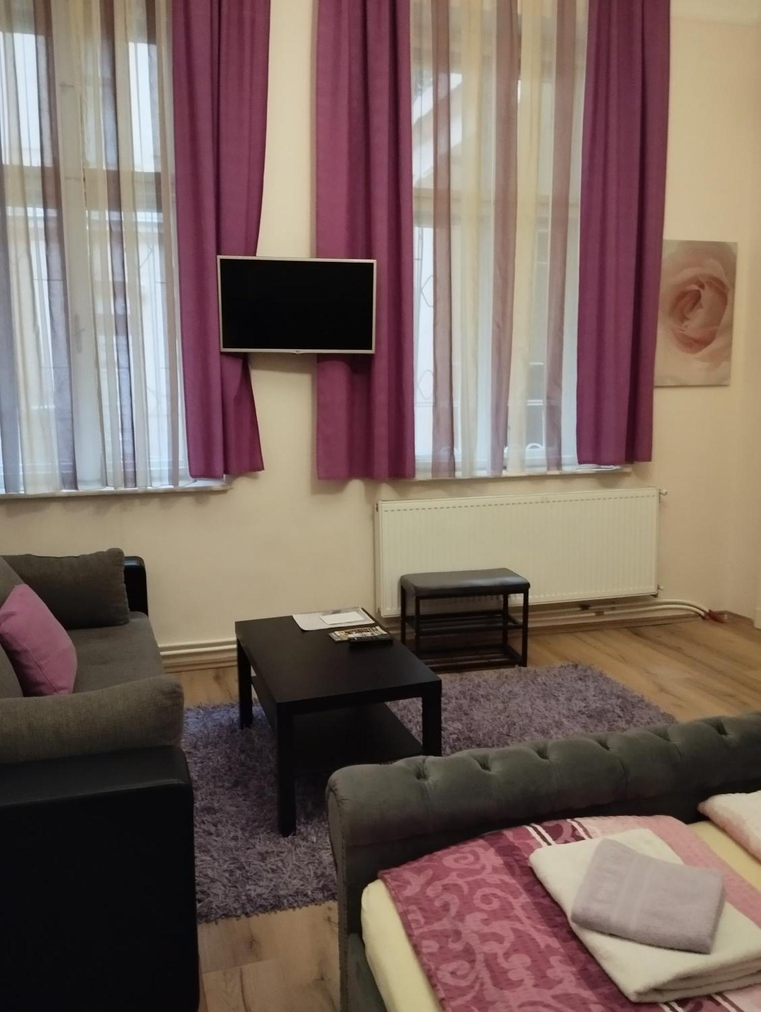 Mandy Apartments Budapest Bagian luar foto